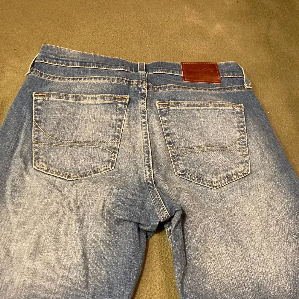 NWOT Hollister Taper Epic Flex Men's Denim Jeans 28 x 30 (#10)